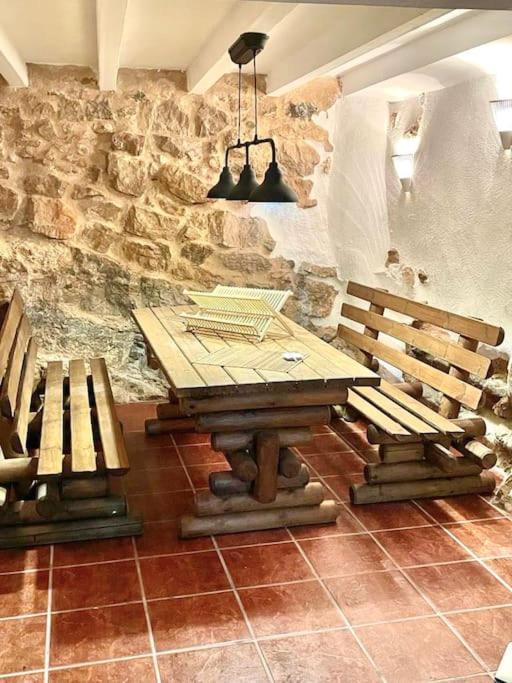 Rural Stone House With Wood Fireplace Hébergement de vacances