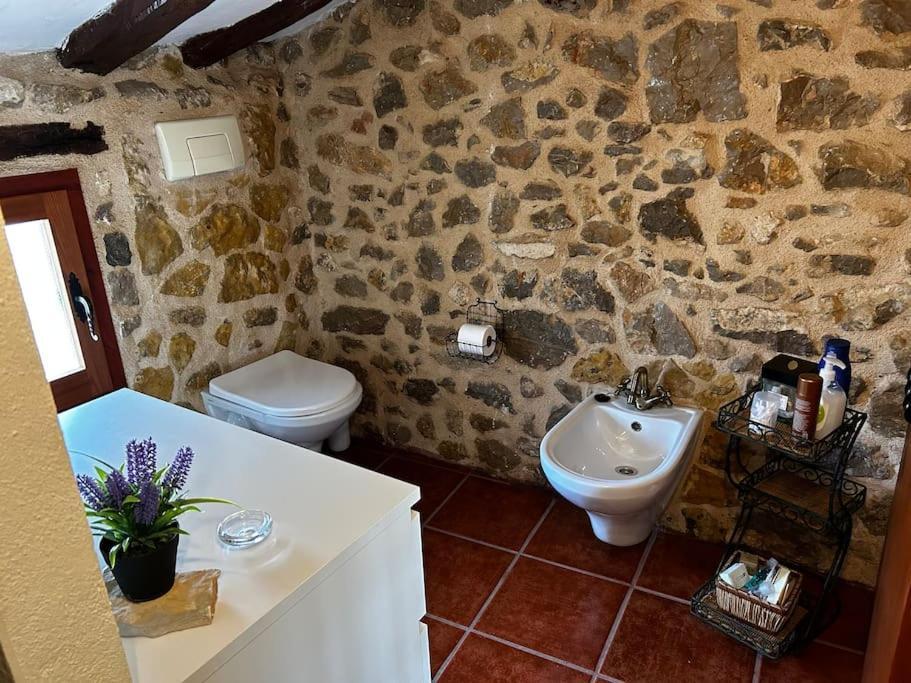 Rural Stone House With Wood Fireplace Holiday home