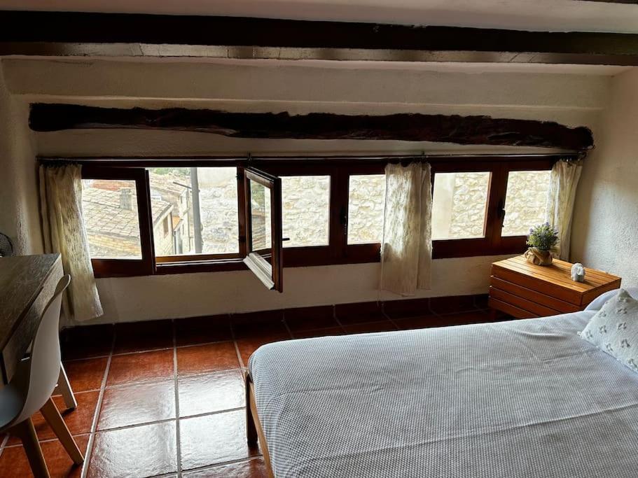 Rural Stone House With Wood Fireplace Hébergement de vacances *