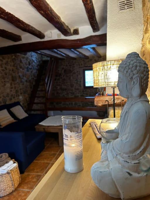 Hébergement de vacances Rural Stone House With Wood Fireplace