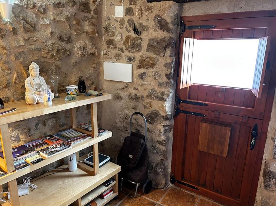 Holiday home Rural Stone House With Wood Fireplace