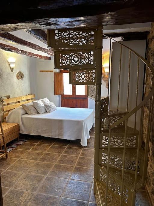 Hébergement de vacances Rural Stone House With Wood Fireplace Pinell de Bray